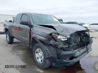 2016 Toyota Tacoma SR with VIN 5TFRX5GN7GX064572, listed as a IAAI auction lot 41640013 with 70,659 mi miles and . Bid and sale history available at carsss.com. Image 6.