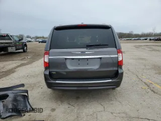 2016 Chrysler Town & Country Touring z VIN 2C4RC1CG1GR302345, wystawiony jako Copart lot #51787625 z przebiegiem 118 478 mil mil oraz Szkody całkowita. Historia ofert i sprzedaży dostępna na DreamBid. Obrazek 6.
