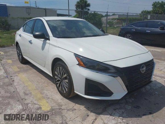 2025 Nissan Altima SV with VIN 1N4BL4DWXSN353315, listed as a IAAI auction lot 41975505 with 6,428 mi miles and . Bid and sale history available at DreamBid. Image 1.