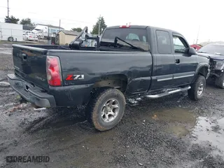 2004 Chevrolet Silverado 1500 Z71 with VIN 1GCEK19T94E278973, listed as a IAAI auction lot 41763709 with 256,453 mi miles. Bid and sale history available at carsss.com. Image 4.