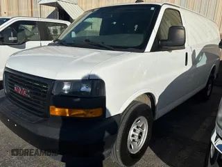 2018 GMC Savana Cargo Van with VIN 1GTW7AFG8J1324681, listed as a Copart auction lot 82305544 with 162,673 mi miles and Clean Title. Bid and sale history available at carsss.com. Image 2.