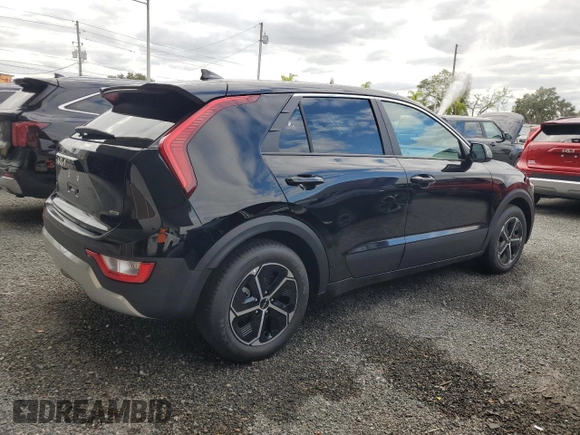 2025 Kia Niro LX with VIN KNDCP3LE6S5214451, listed as a Copart auction lot 81022254 with 15 mi miles and Clean Title. Bid and sale history available at carsss.com. Image 3.