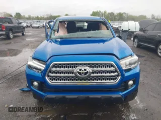 2017 Toyota Tacoma SR5 with VIN 5TFCZ5AN5HX104657, listed as a IAAI auction lot 41937797 with 116,320 mi miles and . Bid and sale history available at carsss.com. Image 12.