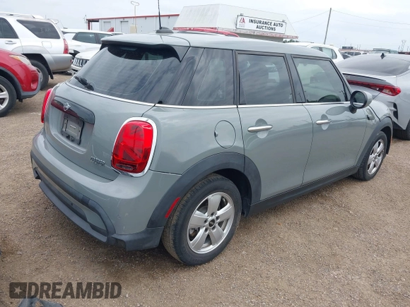 2023 MINI Hardtop 4 Door Cooper Classic z VIN WMW33DK03P2S67119, wystawiony jako IAAI lot #42095145 z przebiegiem 15 346 mil mil oraz . Historia ofert i sprzedaży dostępna na DreamBid. Obrazek 4.