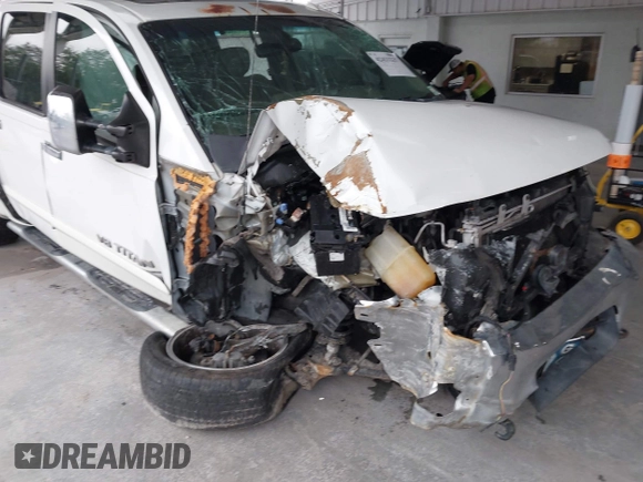 2015 Nissan Titan SV z VIN 1N6BA0ED1FN502929, wystawiony jako IAAI lot #42431227 z przebiegiem 138 394 mil mil oraz . Historia ofert i sprzedaży dostępna na DreamBid. Obrazek 6.