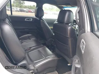 2011 Ford Explorer XLT with VIN 1FMHK7D82BGA10881, listed as a IAAI auction lot 42537124 with 187,121 mi miles and . Bid and sale history available at DreamBid. Image 8.