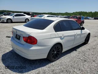 2011 BMW 3 Series 328i xDrive z VIN WBAPK7C58BA969886, wystawiony jako Copart lot #54776625 z przebiegiem 168 827 mil mil oraz Szkoda całkowita • Salvage title. Historia ofert i sprzedaży dostępna na DreamBid. Obrazek 3.