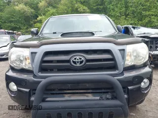 2009 Toyota Tacoma z VIN 5TEUU42N29Z595971, wystawiony jako IAAI lot #42341508 z przebiegiem 146 814 mil mil oraz . Historia ofert i sprzedaży dostępna na DreamBid. Obrazek 6.