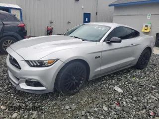 2016 Ford Mustang GT z VIN 1FA6P8CF4G5301796, wystawiony jako Copart lot #57774735 z przebiegiem 99 460 mil mil oraz Czysty tytuł • Clean title. Historia ofert i sprzedaży dostępna na DreamBid. Obrazek 1.