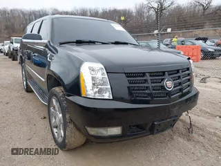 2007 Cadillac Escalade ESV with VIN 1GYFK66857R214812, listed as a IAAI auction lot 41497739 with 188,884 mi miles. Bid and sale history available at carsss.com. Image 1.