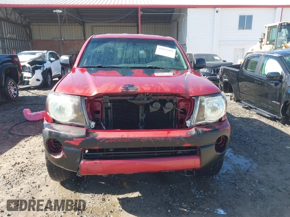 2006 Toyota Tacoma z VIN 5TELU42N06Z154198, wystawiony jako IAAI lot #42032985 z przebiegiem 225 779 mil mil oraz . Historia ofert i sprzedaży dostępna na DreamBid. Obrazek 13.