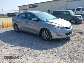 2016 Hyundai Elantra SE z VIN 5NPDH4AE3GH730512, wystawiony jako IAAI lot #42455172 z przebiegiem 122 842 mil mil oraz . Historia ofert i sprzedaży dostępna na DreamBid. Obrazek 1.