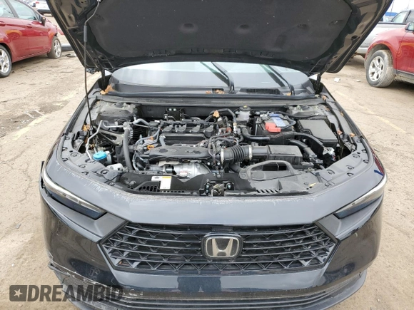 2024 Honda Accord LX z VIN 1HGCY1F2XRA041135, wystawiony jako Copart lot #51101845 z przebiegiem 13 648 mil mil oraz Nie do naprawy • Non repairable. Historia ofert i sprzedaży dostępna na DreamBid. Obrazek 12.
