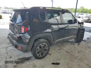 2017 Jeep Renegade Trailhawk z VIN ZACCJBCB6HPE38630, wystawiony jako Copart lot #54205235 z przebiegiem 84 745 mil mil oraz Szkoda całkowita • Salvage title. Historia ofert i sprzedaży dostępna na DreamBid. Obrazek 3.