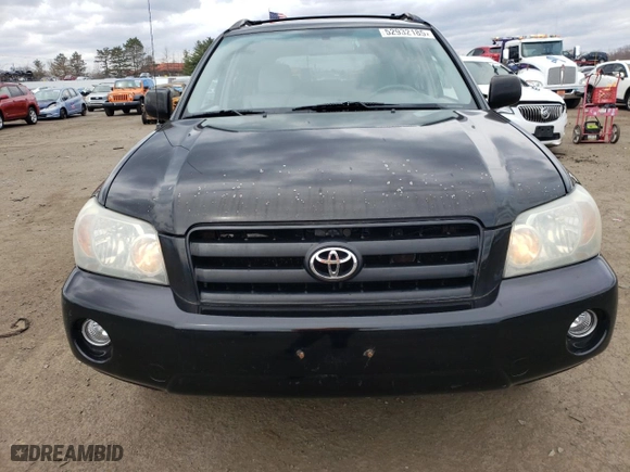 2004 Toyota Highlander with VIN JTEEP21A140011496, listed as a Copart auction lot 52932185 with 324,047 mi miles and Clean Title. Bid and sale history available at carsss.com. Image 5.