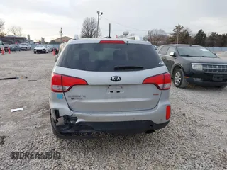 2015 Kia Sorento LX with VIN 5XYKTCA60FG639261, listed as a IAAI auction lot 41255907 with 133,665 mi miles and . Bid and sale history available at DreamBid. Image 16.