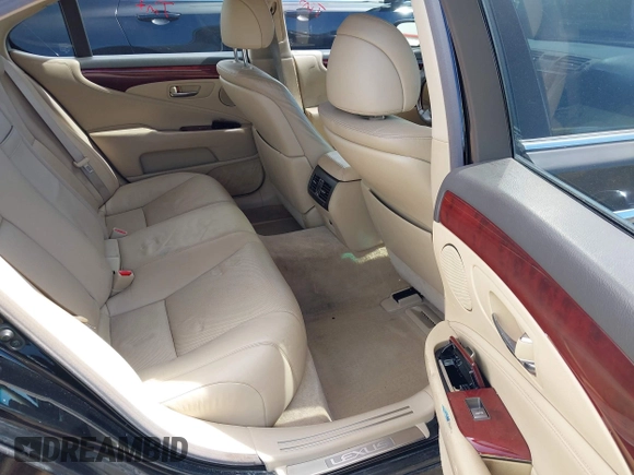 2009 Lexus LS 460 with VIN JTHCL46F195002037, listed as a IAAI auction lot 42331071 with 141,943 mi miles and . Bid and sale history available at DreamBid. Image 8.