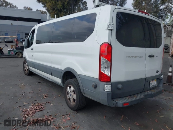 2017 Ford Transit XL z VIN 1FBZX2YM1HKA98823, wystawiony jako IAAI lot #42066291 z przebiegiem 100 011 mil mil oraz . Historia ofert i sprzedaży dostępna na DreamBid. Obrazek 3.