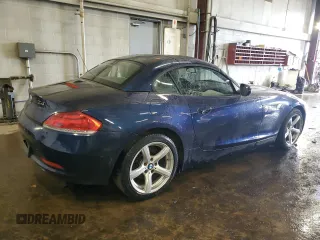 2011 BMW Z4 sDrive30i with VIN WBALM5C52BE380399, listed as a Copart auction lot 45909605 with 89,328 mi miles and Salvage Title. Bid and sale history available at carsss.com. Image 3.