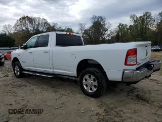 2022 Ram 2500 Big Horn z VIN 3C6UR5JL4NG156579, wystawiony jako Copart lot #52794635 z przebiegiem 63 691 mil mil oraz Szkoda całkowita • Salvage title. Historia ofert i sprzedaży dostępna na DreamBid. Obrazek 2.