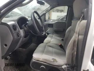 2004 Ford F-150 XL z VIN 1FTRF12W84NA68178, wystawiony jako Copart lot #48812455 z przebiegiem 206 819 mil mil oraz Szkody całkowita. Historia ofert i sprzedaży dostępna na DreamBid. Obrazek 7.