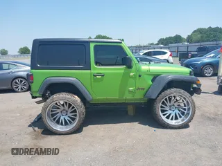 2018 Jeep Wrangler Sport with VIN 1C4GJXAG1JW271695, listed as a IAAI auction lot 42472603 with 105,460 mi miles and . Bid and sale history available at DreamBid. Image 14.