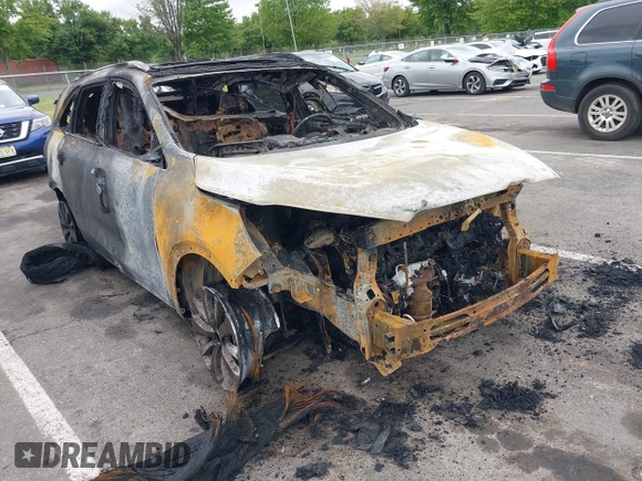 2018 Kia Sorento EX with VIN 5XYPHDA57JG421783, listed as a IAAI auction lot 42362288 with Not provided miles and . Bid and sale history available at DreamBid. Image 1.