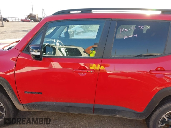 2023 Jeep Renegade Latitude с VIN ZACNJDB14PPP44282, выставлен на аукционе IAAI как лот 41745597 с пробегом 15 887 миль миль и . История ставок и продаж доступна на DreamBid. Изображение 15.