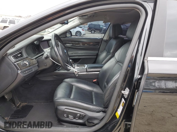 2015 BMW 7 Series 750Li with VIN WBAYE8C51FD781877, listed as a Copart auction lot 44023825 with 91,370 mi miles and Salvage Title. Bid and sale history available at carsss.com. Image 7.