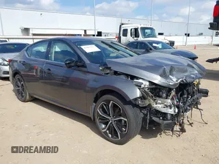 2024 Nissan Altima SR z VIN 1N4BL4CV0RN423729, wystawiony jako IAAI lot #41487252 z przebiegiem 7 678 mil mil oraz . Historia ofert i sprzedaży dostępna na DreamBid. Obrazek 1.