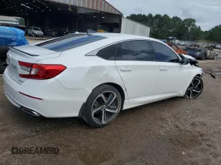 2021 Honda Accord Sport with VIN 1HGCV1F32MA099721, listed as a Copart auction lot 61086495 with 82,218 mi miles and Salvage title. Bid and sale history available at DreamBid. Image 3.