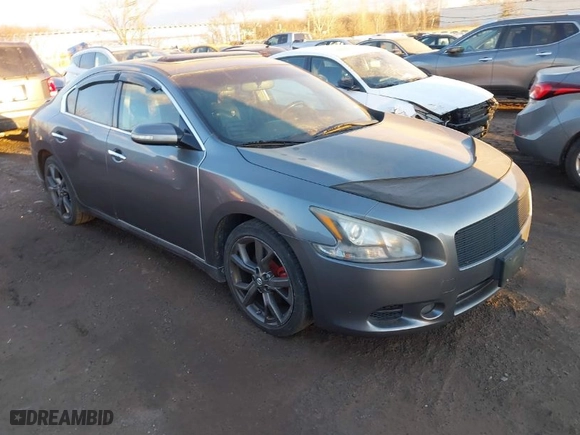 2014 Nissan Maxima 3.5 SV with VIN 1N4AA5AP4EC910708, listed as a IAAI auction lot 41415782 with 173838 miles. Bid and sale history available at carsss.com. Image 1.