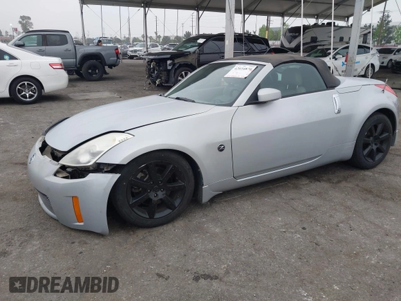 2006 Nissan 350Z Touring with VIN JN1AZ36A36M450659, listed as a IAAI auction lot 42034870 with 77,544 mi miles. Bid and sale history available at carsss.com. Image 17.