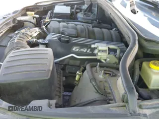 2015 Jeep Grand Cherokee SRT z VIN 1C4RJFDJ8FC920122, wystawiony jako IAAI lot #42567009 z przebiegiem 124 591 mil mil oraz . Historia ofert i sprzedaży dostępna na DreamBid. Obrazek 19.