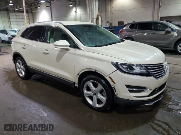 2018 Lincoln MKC Premiere with VIN 5LMCJ1D99JUL20638, listed as a Copart auction lot 45982755 with 45,024 mi miles and Clean title. Bid and sale history available at DreamBid. Image 4.
