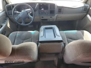 2005 Chevrolet Suburban LS with VIN 3GNEC16Z25G104721, listed as a Copart auction lot 55809235 with 236,590 mi miles and Salvage title. Bid and sale history available at DreamBid. Image 8.