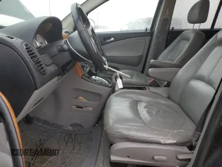 2007 Saturn VUE V6 z VIN 5GZCZ53467S841462, wystawiony jako Copart lot #44927635 z przebiegiem 219 919 mil mil oraz Czysty tytuł • Clean title. Historia ofert i sprzedaży dostępna na DreamBid. Obrazek 7.