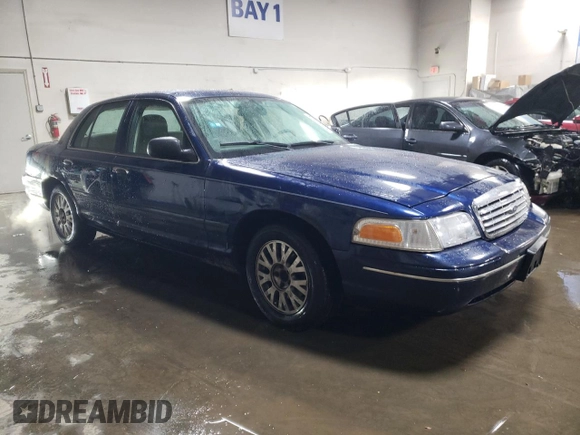2004 Ford Crown Victoria LX z VIN 2FAFP74W94X171212, wystawiony jako Copart lot #82830214 z przebiegiem 217 595 mil mil oraz Szkody całkowita. Historia ofert i sprzedaży dostępna na DreamBid. Obrazek 4.