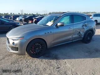 2019 Maserati Levante S with VIN ZN661YUA5KX314504, listed as a IAAI auction lot 41577303 with NaN miles. Bid and sale history available at carsss.com. Image 17.
