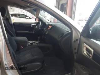 2014 Nissan Pathfinder S z VIN 5N1AR2MN2EC647156, wystawiony jako IAAI lot #42355519 z przebiegiem 120 421 mil mil oraz . Historia ofert i sprzedaży dostępna na DreamBid. Obrazek 5.