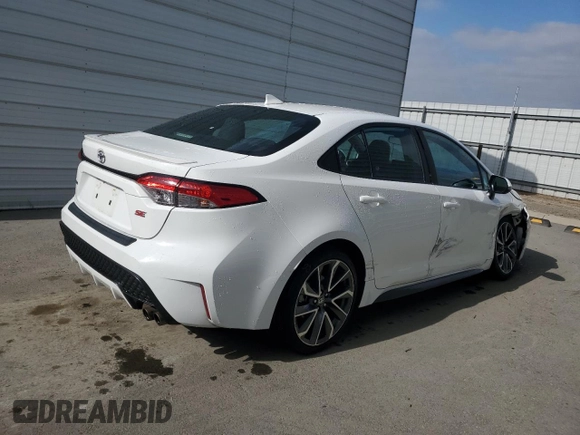 2021 Toyota Corolla SE with VIN 5YFS4MCE3MP072639, listed as a Copart auction lot 54574045 with 67,606 mi miles and Clean Title. Bid and sale history available at DreamBid. Image 3.