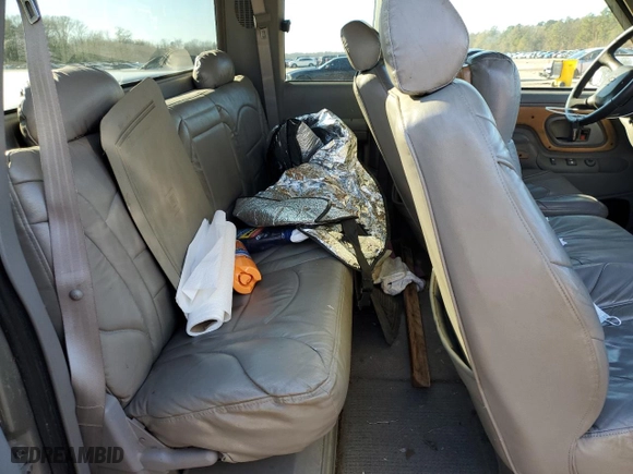 1998 Chevrolet C/K 1500 with VIN 2GBEC19R0W1219207, listed as a Copart auction lot 41617415 with 1,687,494 mi miles and Salvage Title. Bid and sale history available at carsss.com. Image 10.