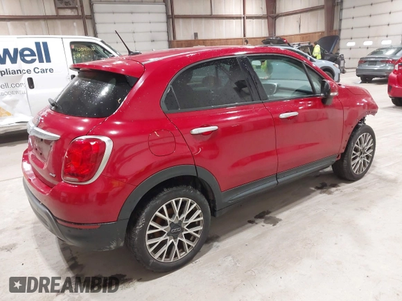 2016 FIAT 500X Trekking z VIN ZFBCFYCT7GP512617, wystawiony jako IAAI lot #42344947 z przebiegiem 146 656 mil mil oraz . Historia ofert i sprzedaży dostępna na DreamBid. Obrazek 4.