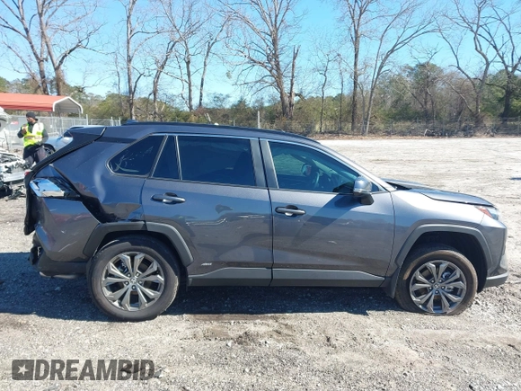2024 Toyota RAV4 Hybrid XLE Premium with VIN 4T3B6RFV9RU161308, listed as a IAAI auction lot 41587148 with 8,952 mi miles. Bid and sale history available at carsss.com. Image 13.
