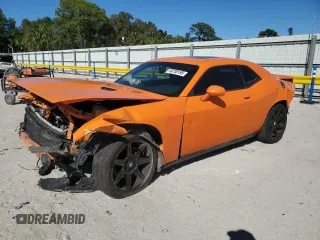 2014 Dodge Challenger R/T Plus z VIN 2C3CDYBT0EH158207, wystawiony jako Copart lot #49738195 z przebiegiem 144 605 mil mil oraz Szkoda całkowita • Salvage title. Historia ofert i sprzedaży dostępna na DreamBid. Obrazek 1.