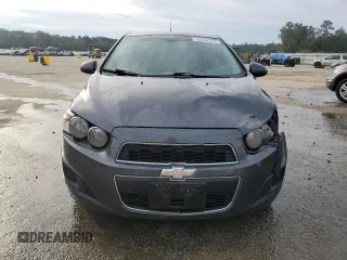 2012 Chevrolet Sonic LT z VIN 1G1JD5SB5C4218560, wystawiony jako Copart lot #75256184 z przebiegiem 182 339 mil mil oraz Szkoda całkowita • Salvage title. Historia ofert i sprzedaży dostępna na DreamBid. Obrazek 5.