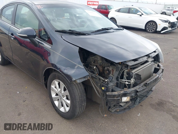 2013 Kia Rio SX z VIN KNADN4A32D6131000, wystawiony jako IAAI lot #41896171 z przebiegiem 83 138 mil mil oraz . Historia ofert i sprzedaży dostępna na DreamBid. Obrazek 6.