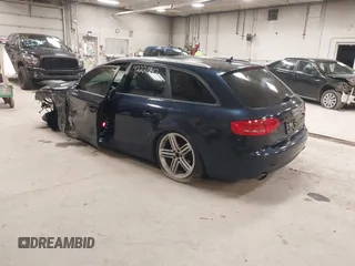 2010 Audi A4 Premium z VIN WAUSFAFL8AA037109, wystawiony jako IAAI lot #42221942 z przebiegiem 177 019 mil mil oraz . Historia ofert i sprzedaży dostępna na DreamBid. Obrazek 3.