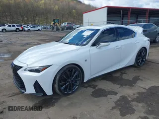 2021 Lexus IS 350 F Sport z VIN JTHGZ1B28M5046000, wystawiony jako IAAI lot #41973755 z przebiegiem 37 460 mil mil oraz . Historia ofert i sprzedaży dostępna na DreamBid. Obrazek 2.