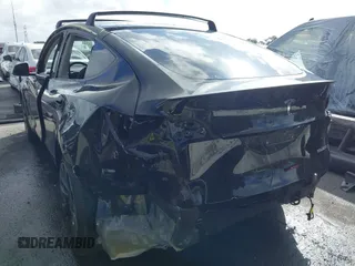 2022 Tesla Model Y Performance z VIN 7SAYGDEF9NF532880, wystawiony jako IAAI lot #41583671 z przebiegiem 38 057 mil mil oraz . Historia ofert i sprzedaży dostępna na DreamBid. Obrazek 6.